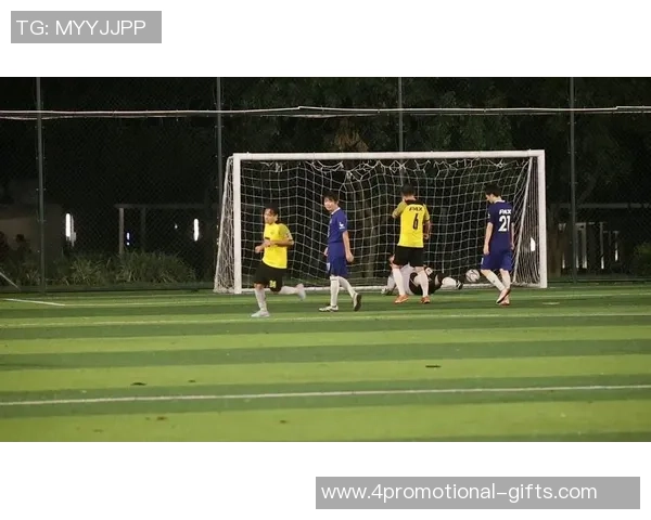 足球巨星独门射门绝技盘点精彩瞬间全面揭秘